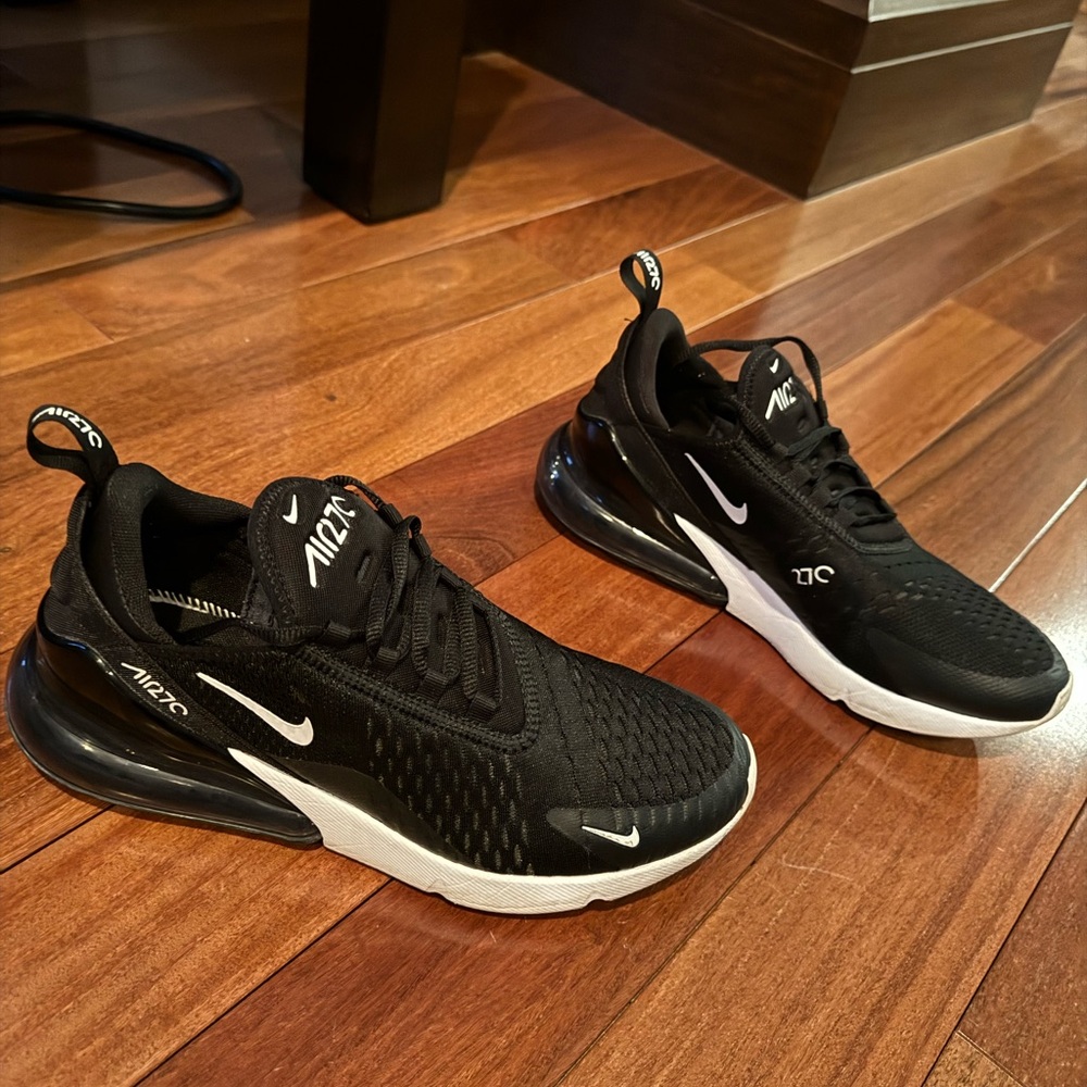 Air max 270s